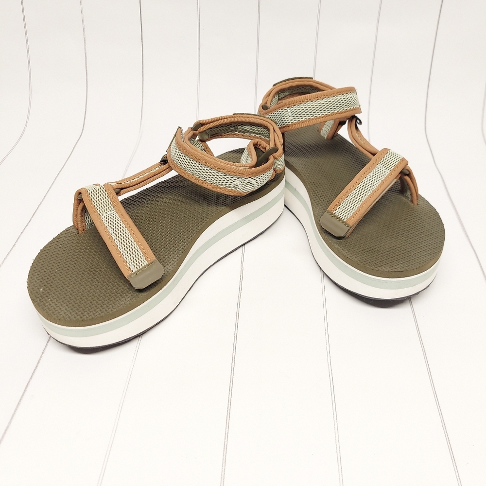 Teva Olive Strap Platform Sandals Shoes - Picture 3 of 16